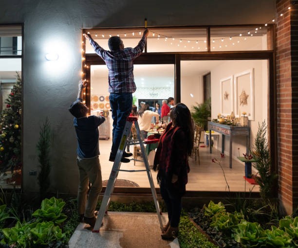 Brilliant Illumination at Your Doorstep: Discovering the Best Holiday Light Installation Services Near You